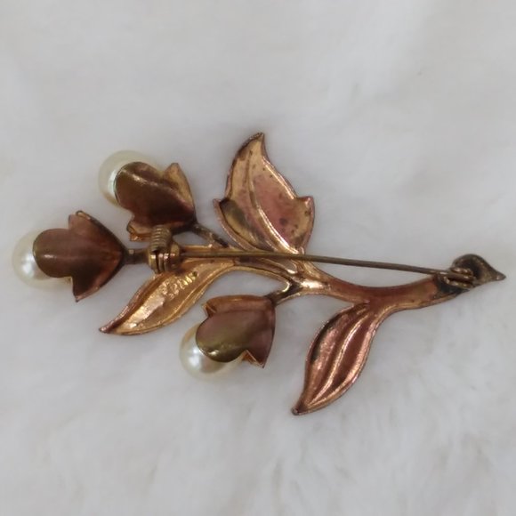 Damascene Flower Faux Pearl Brooch (DMS 15) - Picture 3 of 6
